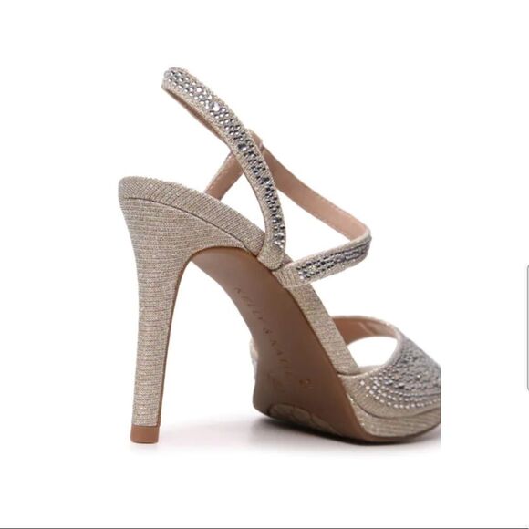 ✨Kelly & Katie Sparkling Princess Heels✨ - Picture 6 of 16